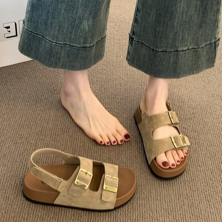 Sandallas de sol grueso para mujeres 2026 nuevo estilo de verano super caliente versátil no cansado pies de playa zapatos romanos de mujer