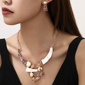 手链;项链;耳环