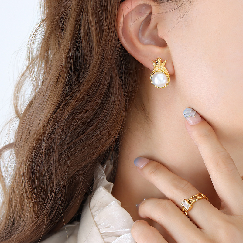 Elegant summer earrings from pearl stainless steel
