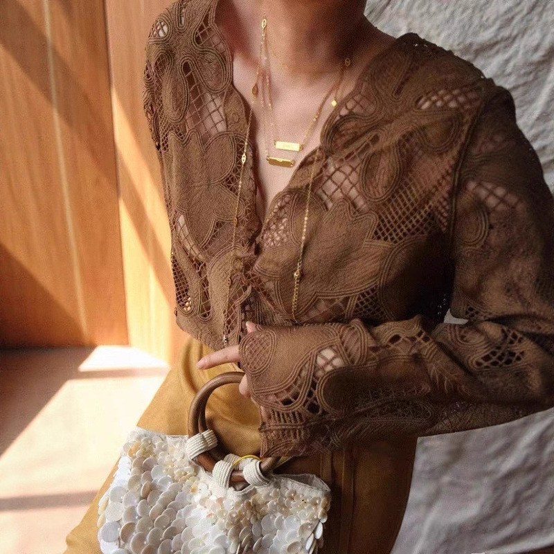 In Stock 25Autumn New Collection French Antique Embroidery Hollow-Out V-Neck High-End Lace Blouse for Women, Stunning Top for Layering