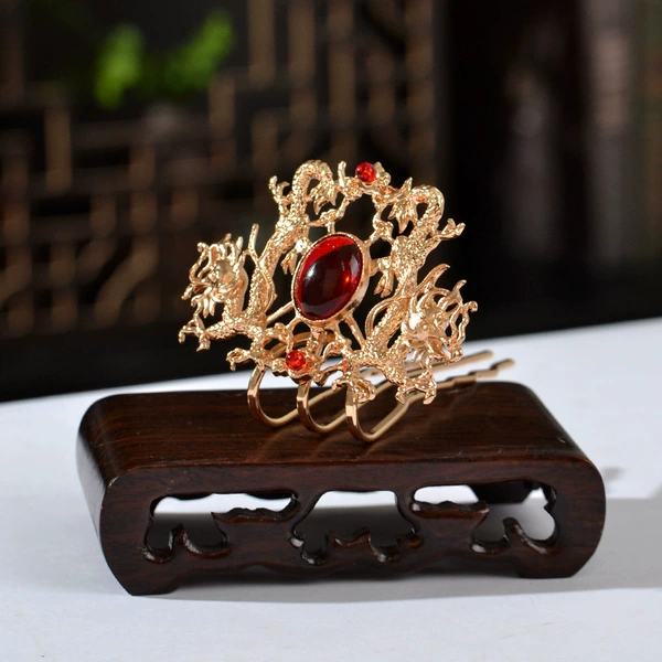 003 Golden Red Insert Combing Single Crown