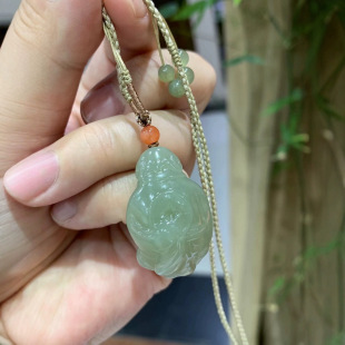 Hetian Jade God of Wealth Bingying Shuirun Jade Superfine, Clean and Flawless Workmanship, Fine Fortune, Flourishing Wealth