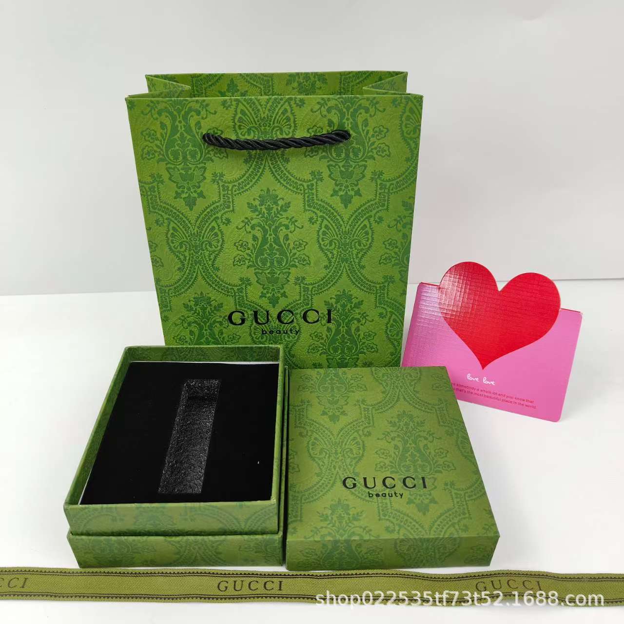 구지아 립스틱 상자