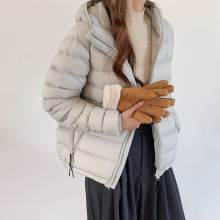 连帽轻便90白鸭绒排骨款羽绒服女短款2025冬新款时尚修身保暖外套