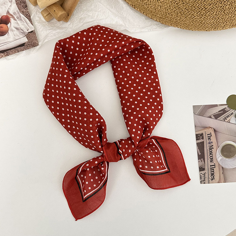 Una toalla de seda de algodón cuello pequeña toalla cuadrada de alta calidad nueva toalla de punto de onda universal correa de pelo protector de cuello pequeño chal