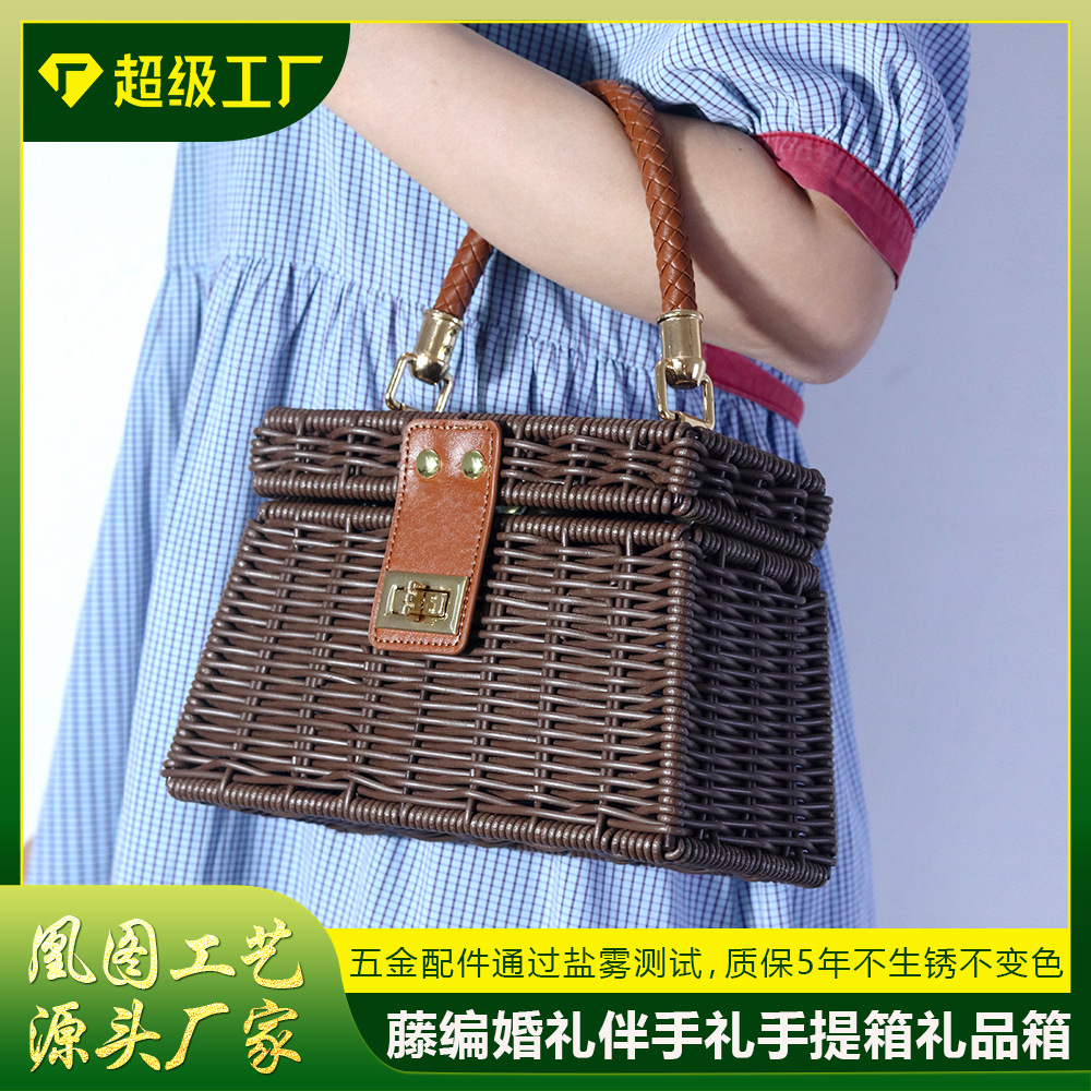 Summer handheld universal travel bag