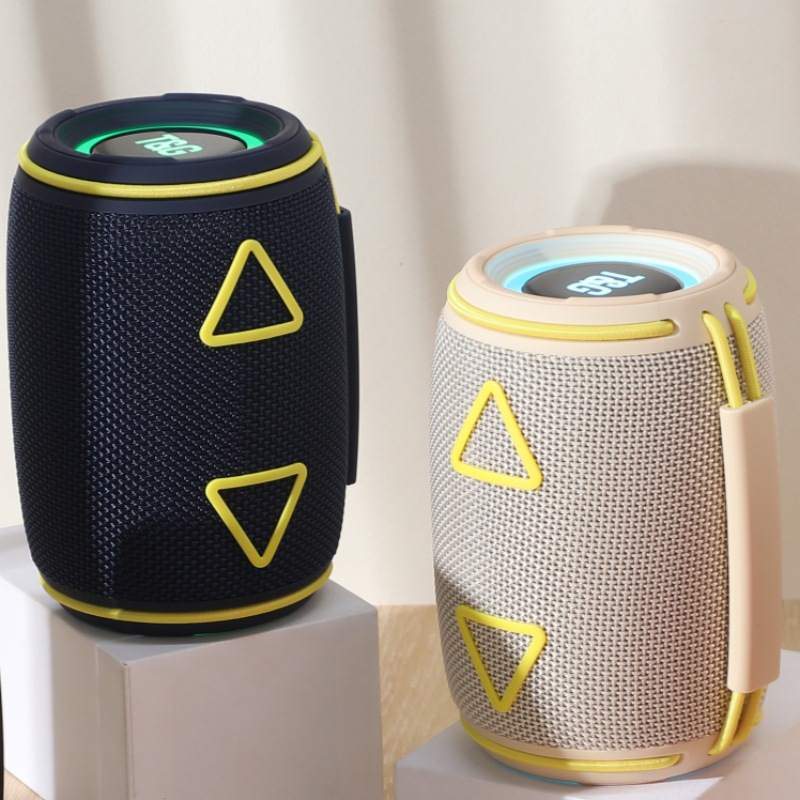 Altavoces Bluetooth inalámbricos transfronterizos TG657 tarjeta portátil al aire libre subwoofer mini altavoces Bluetooth de sonido pequeño