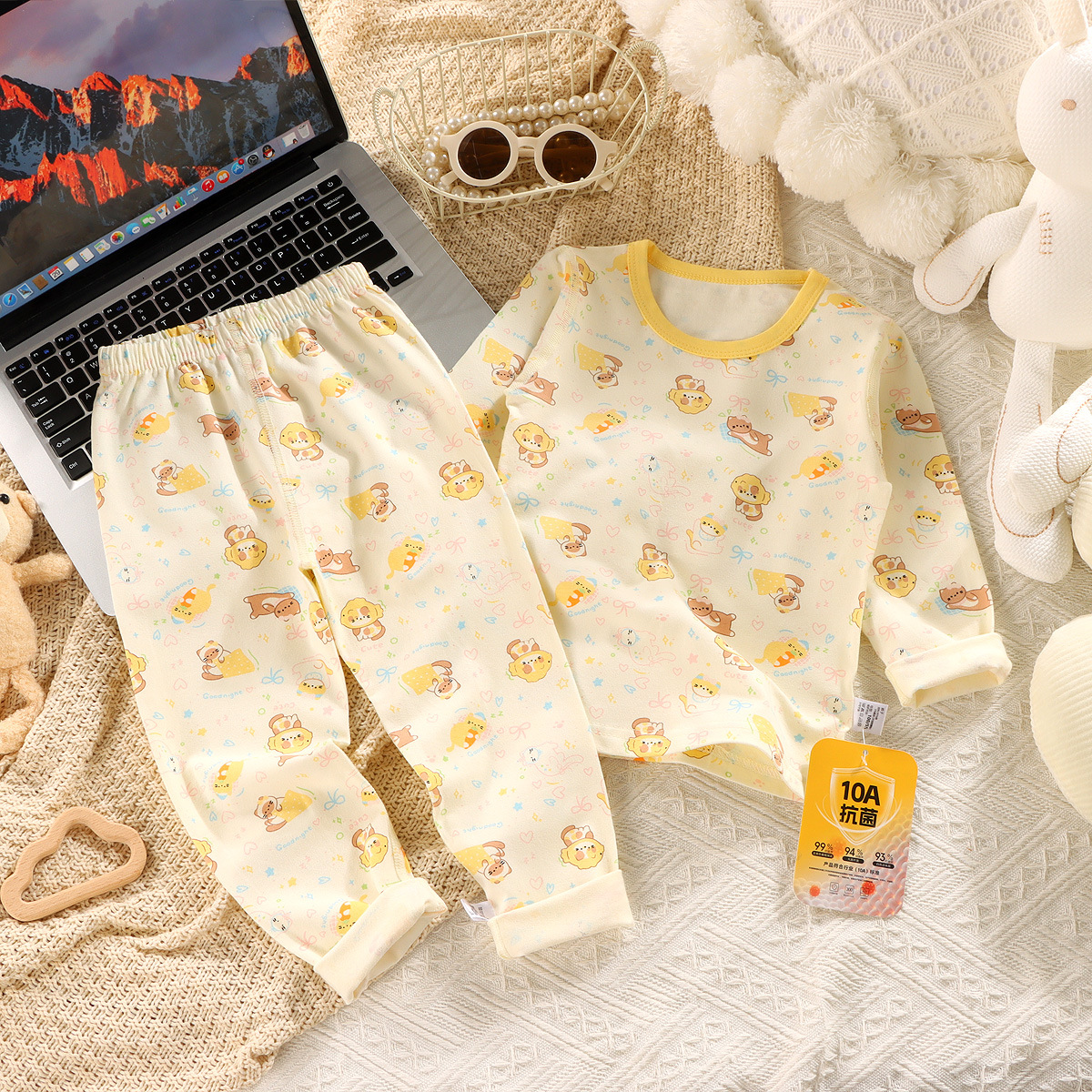 Traje de pijama para niños, ropa de aire acondicionado de dibujos animados para niños y niñas, ropa para el hogar de algodón para bebés, pantalones coreanos de manga larga para niños pequeños y medianos