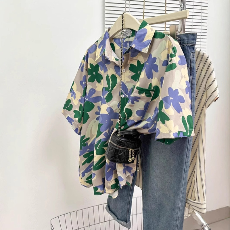 Vintage Hong Kong Style Printed Short-sleeved Shirt Women's Summer plus size Design Hawaiian Holiday Style Beach Casual Flower Shirt Vintage Hong Kong Style Printed Short-sleeved Shirt Women's Summer plus size Design Hawaiian Holiday Style Beach Casual Flower Shirt