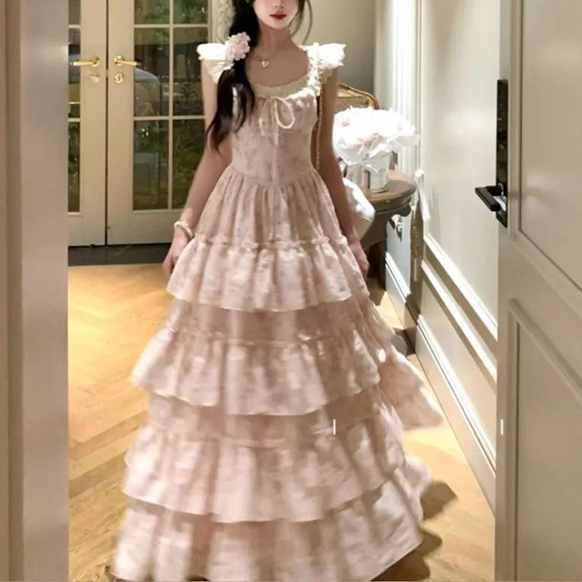 2025新款气质蕾丝小飞袖连衣裙女夏季高级感甜美收腰显瘦蛋糕裙子|undefined