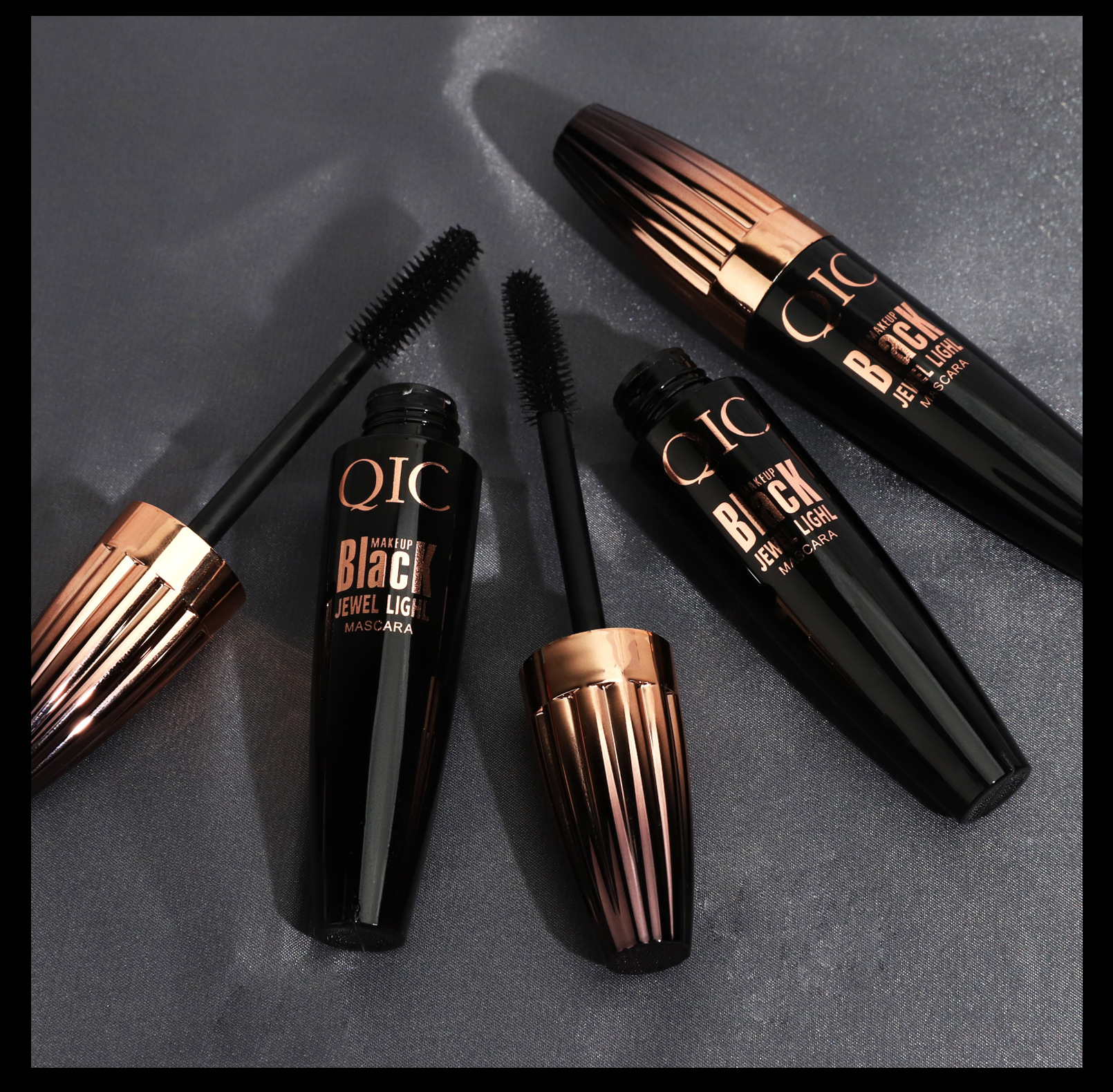 QIC Cini Color Plump 4D Mascara is a long, thick, curling, non-smudging, waterproof Mascara for cross-border makeup undefined