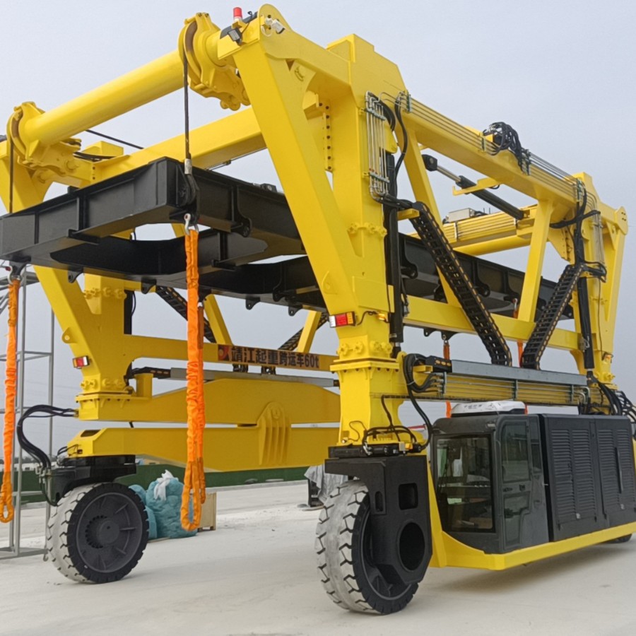 宝威 非标设计 智能跨运车 储能跨运车 新能源行业适用 搬运堆垛