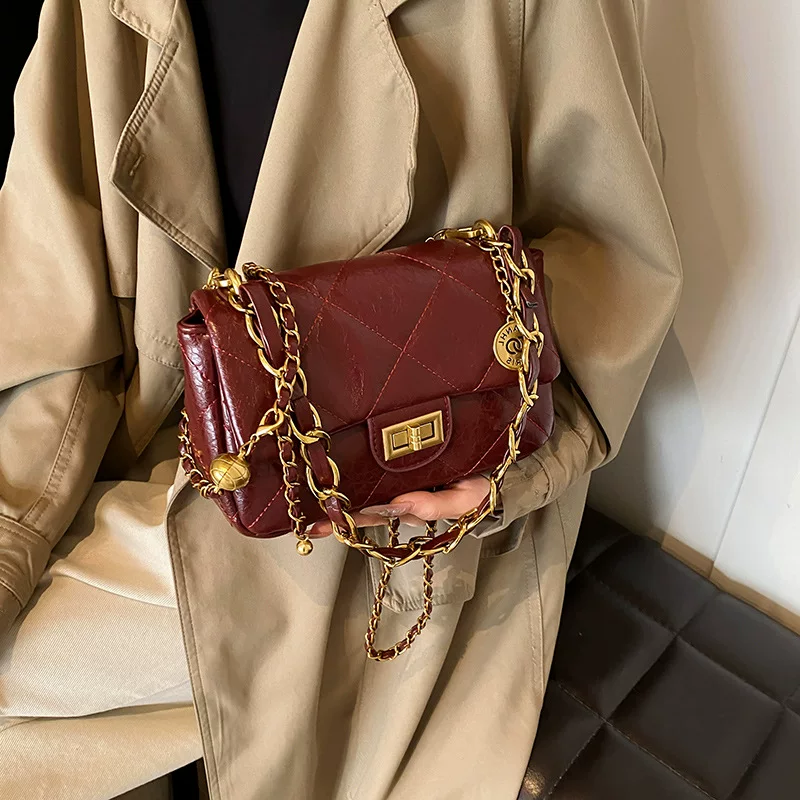 Демисезонная маленькая сумка через плечо, цепочка, стиль Chanel, люкс