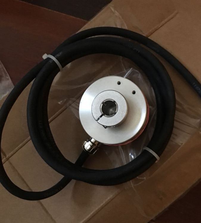 瑞士Baumer盲孔编码器ITD 21 A 4 Y36 1024 H NI KR2 S12 IP65堡