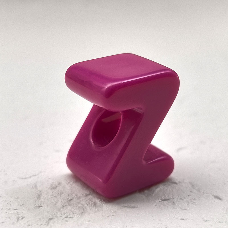 YR-049-Z 로즈 레드