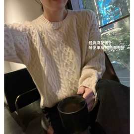 现 2025冬季新款韩国东大门复古麻花菱格麻花圆领针织毛衣