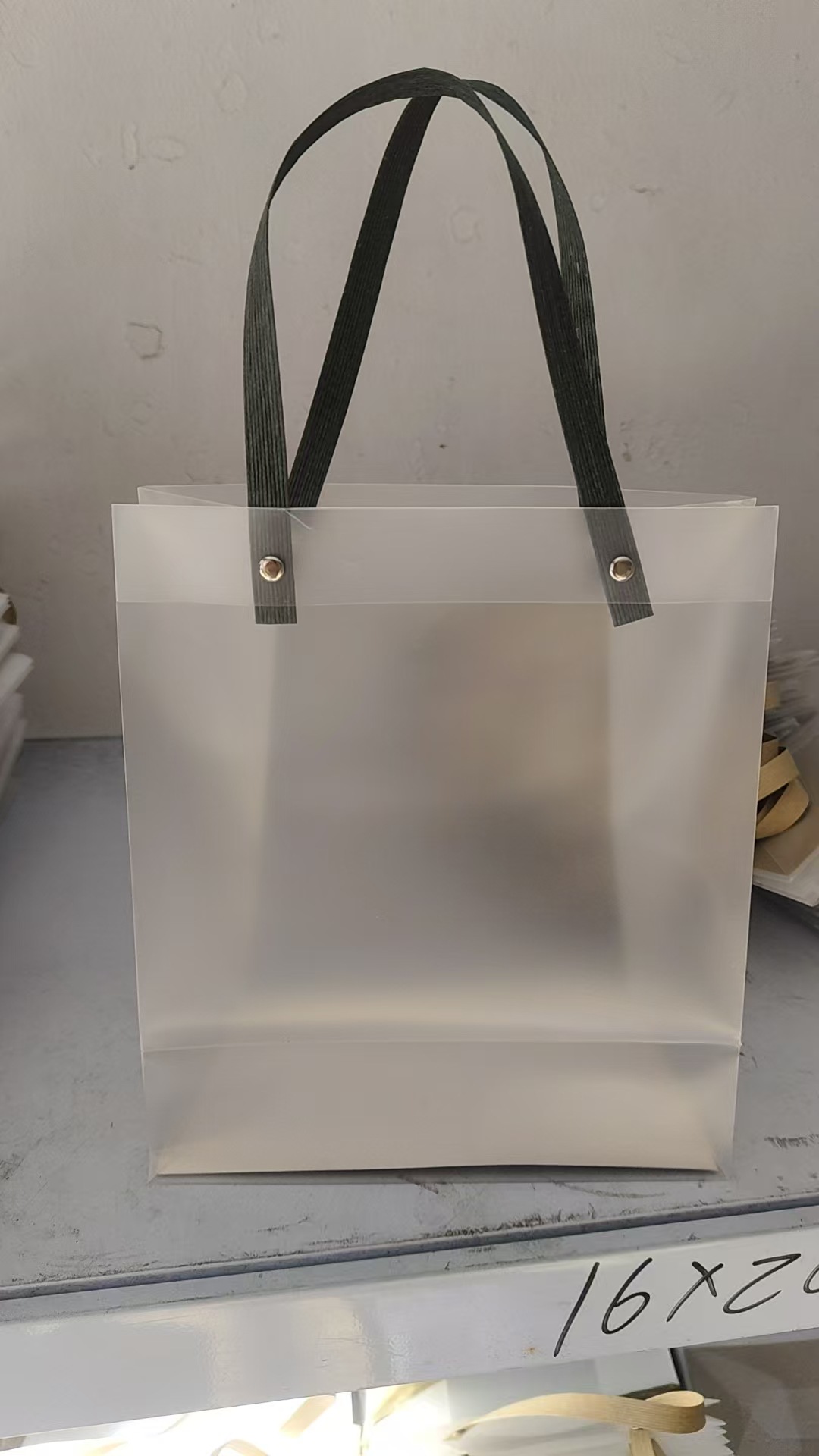 スポット pvc 透明ハンドバッグ pp プラスチックつや消しギフト学校ギフトバッグ包装袋クリスマス中秋節