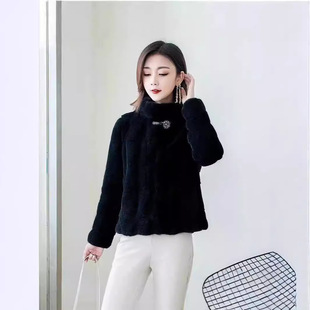 ��������ˮ���q����Ů�̿��ﶬС���ӼӺ�r�з�Ƥ�ݴ�a��ë�@��