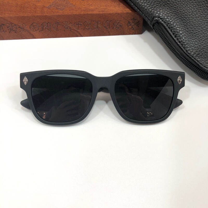 Simple and generous fashion classic sunglasses men and women personality retro art sunglasses trendy casual sunglasses