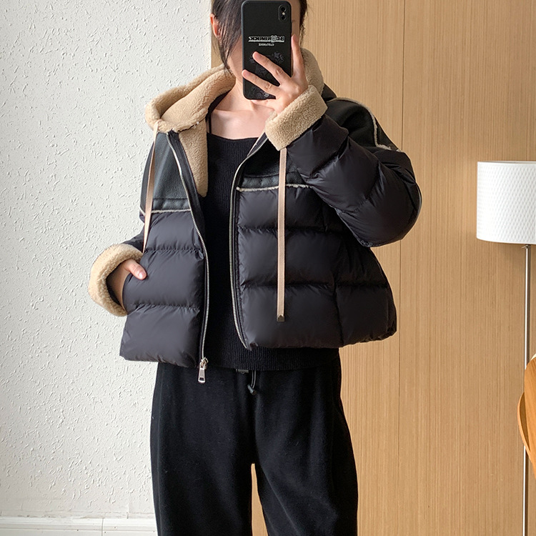 Giacca corta europea in piumino per donna stile corto cuciture colore a contrasto pelle PU leggera lusso alta qualità maglione largo 2024 nuovo inverno_voghion.com