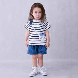 2025新款 女宝宝半袖短袖T恤蝴蝶结花瓣边 斜跨包造型卡通上衣