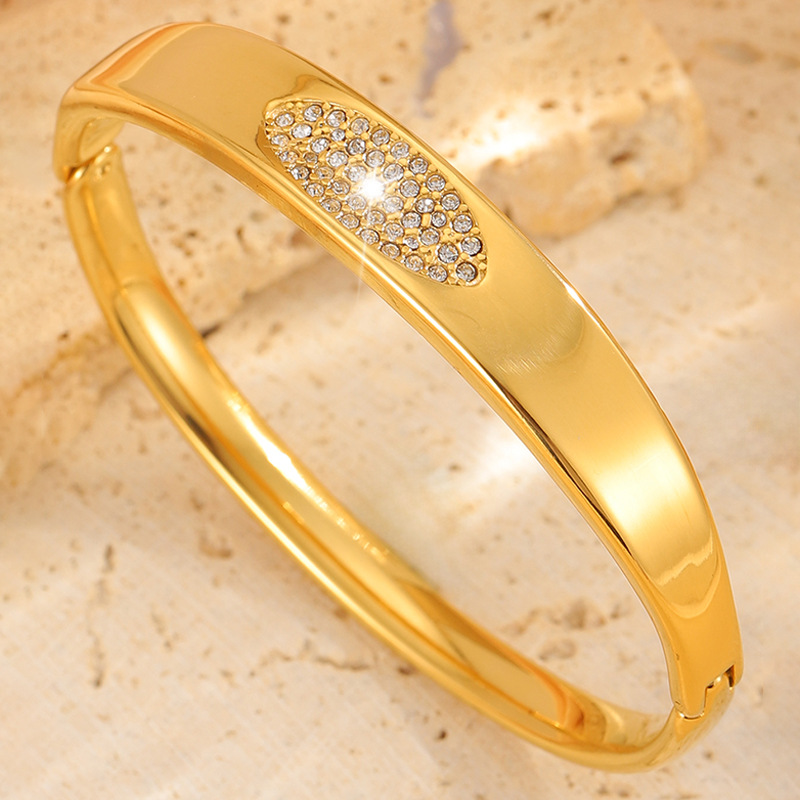 Brazalete de acero inoxidable de alta versión, diseño simple y delicado, diamante elíptico, acero de titanio, joyería, brazalete, joyería