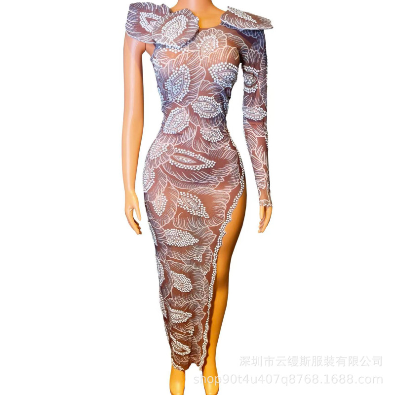 New Elegant Pearl Embellished Sexy High-Slit Long Dress for Models, Hosting, Special Occasions, and Birthday Gowns