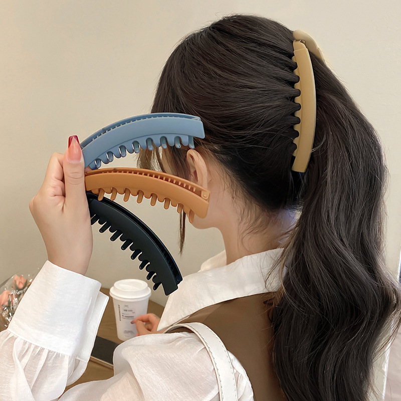 Frosted Twisted Banana Clip High Ponytail Large Hairpin Back Head Vertical Clip Hairpin South Korea Elegant Women's Clip Headwear Frosted Twisted Banana Clip High Ponytail Large Hairpin Back Head Vertical Clip Hairpin South Korea Elegant Women's Clip Headwear