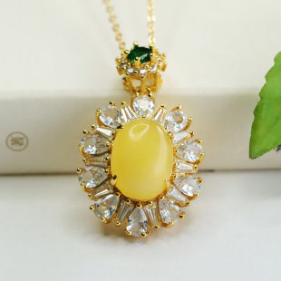 Love Yu natural beeswax pendant yellow honey amber necklace women's jewelry factory wholesale hair AY3120404