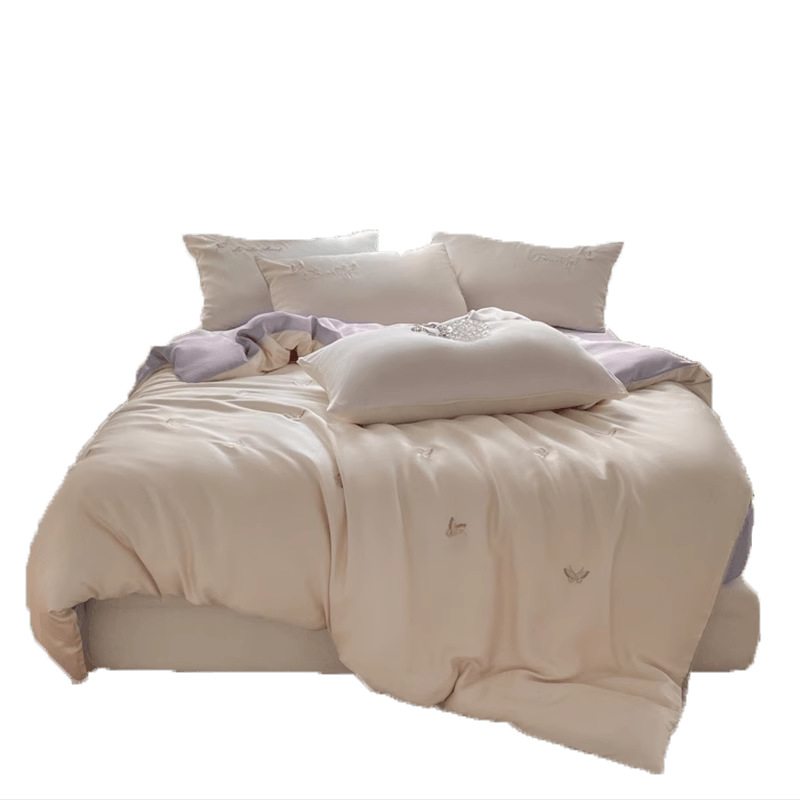 2025 Summer Small Fresh Ice Silk Cama Juego de cuatro piezas Sábana de cama desnuda sedosa Funda de edredón Juego de cama de dormitorio de tres piezas