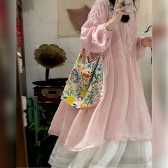 2025 春の新スタイルの小さな超見栄えの良いユニークな美しいピンクのパフスリーブコットンとリネンのシャツドレス女性用