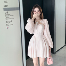 �Nޱɭ�֣����c������ș�� �۷��ٽzĨ���B��ȹ��Ů���b