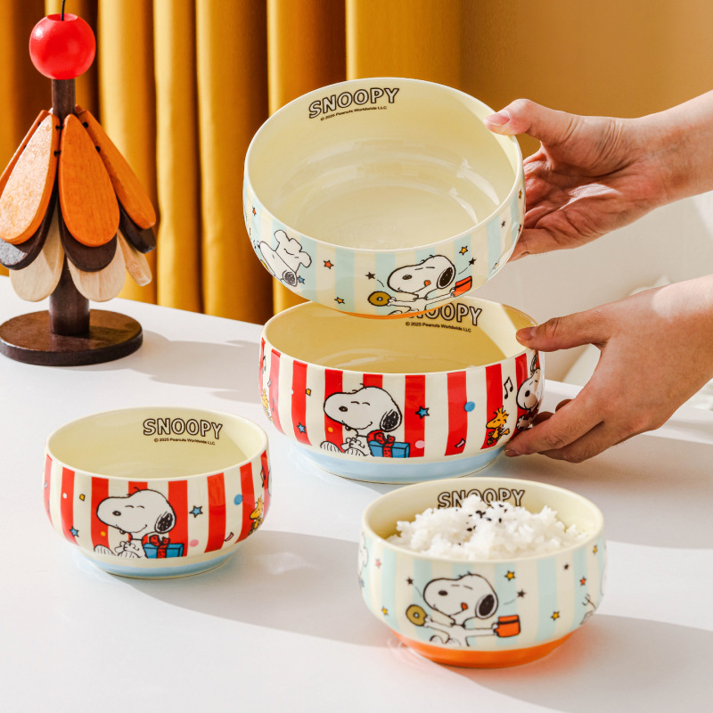 High-Quality Snoopy Officially Licensed Tableware Set 2026 New Model for Housewarming Gifts for Couples with Chopsticks and Spoons High-Quality Snoopy Officially Licensed Tableware Set 2026 New Model for Housewarming Gifts for Couples with Chopsticks and Spoons