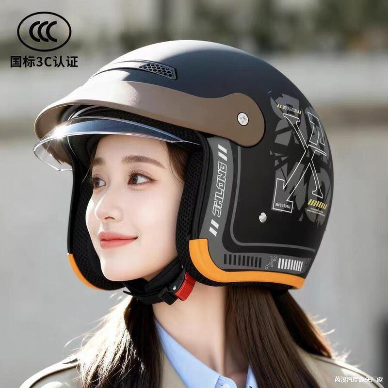 Helmet with Rainproof Inner Visor for Rainy Days, Stylish Winter Motorcycle Helmet for Women, Warm and Safe Helmet with Rainproof Inner Visor for Rainy Days, Stylish Winter Motorcycle Helmet for Women, Warm and Safe