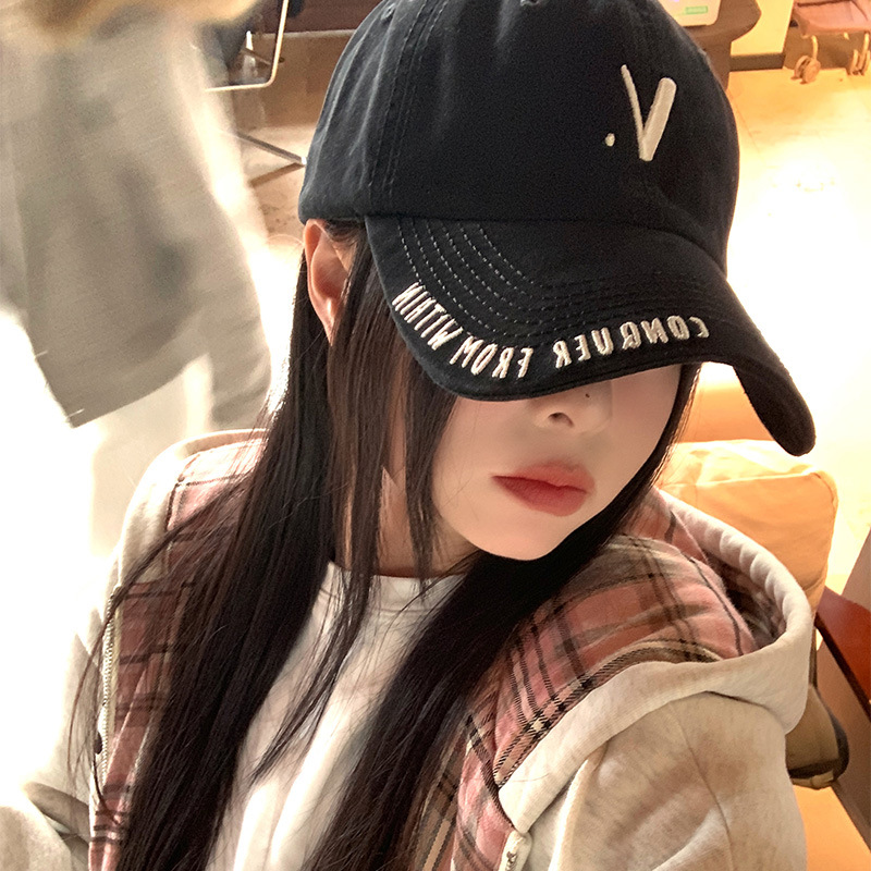 2025 nuevo sombrero de béisbol primavera-verano coreano pareja hipster negro cara pequeña letra picada lengua gorra de moda