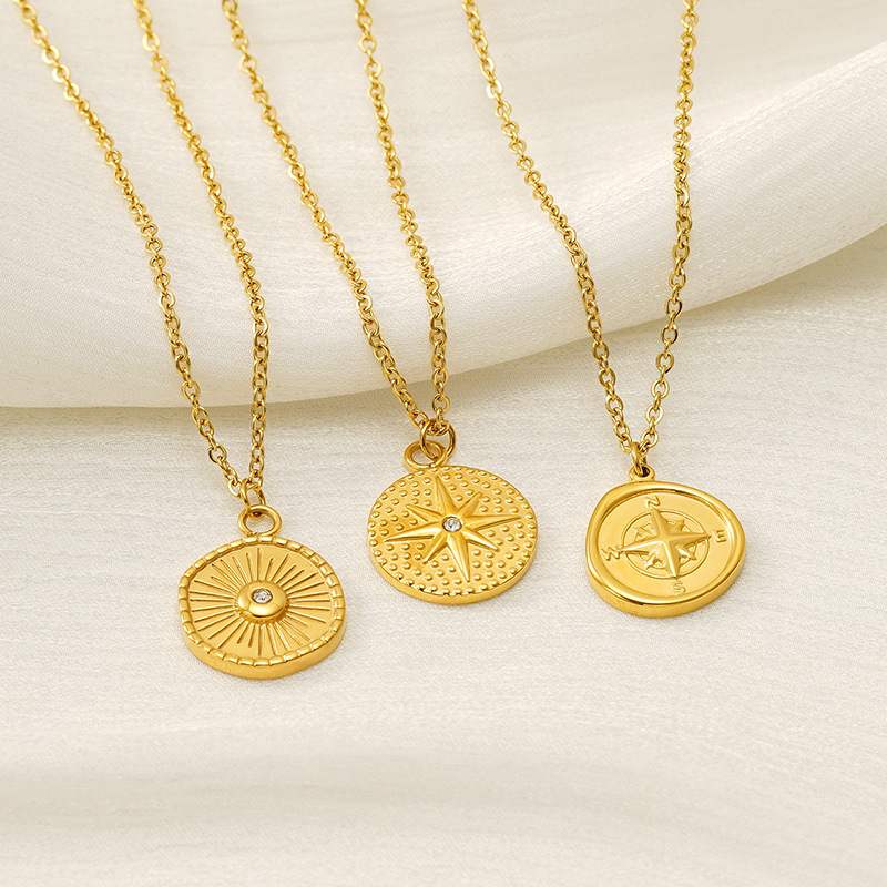 Collar de acero inoxidable retrógrado francés de ocho estrellas personalidad de moda de estilo de moda de colgante de metal de acero de acero clavícula para mujeres