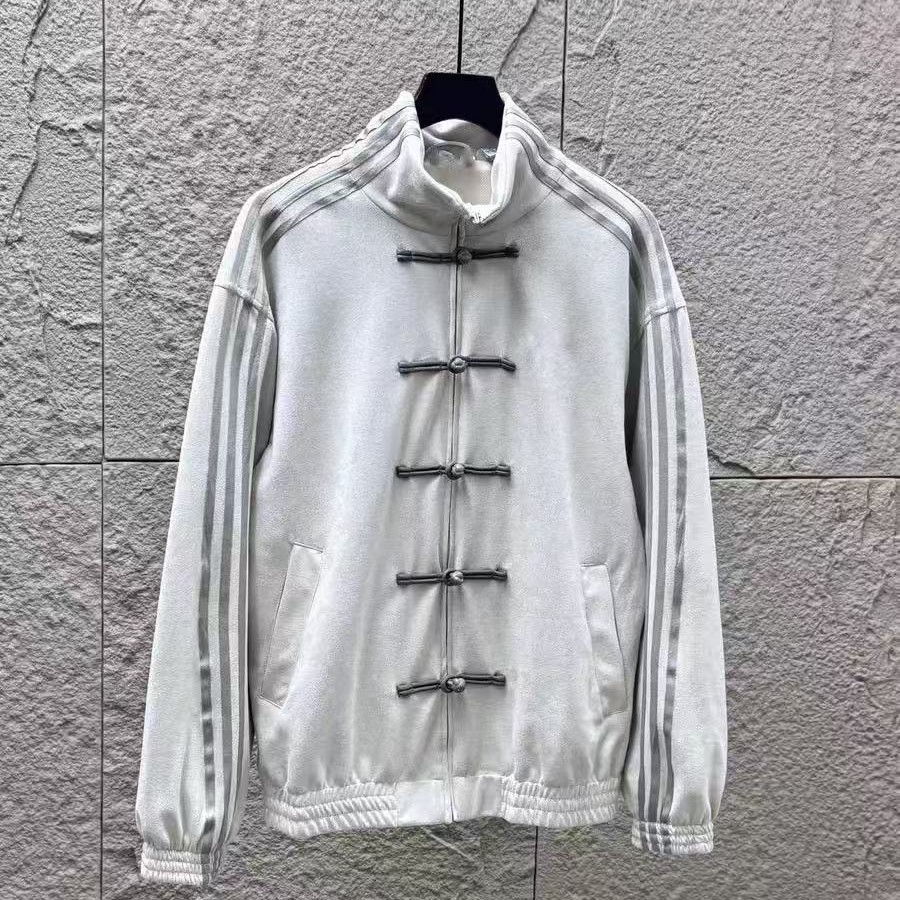 14-color cross-border high-end version of the new Chinese-style star-patterned three-stripe Tang suit sports striped suede jacket with button closure