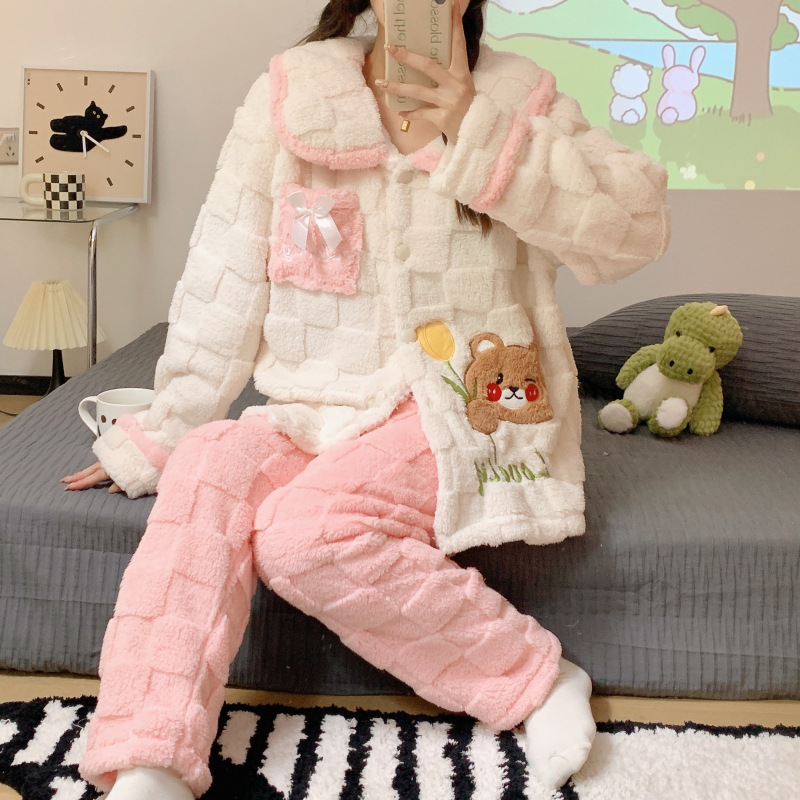 Oso de dibujos animados pijamas mujeres otoño y el invierno espesado coral polar nueva franela más tamaño cardigan bordado inicio