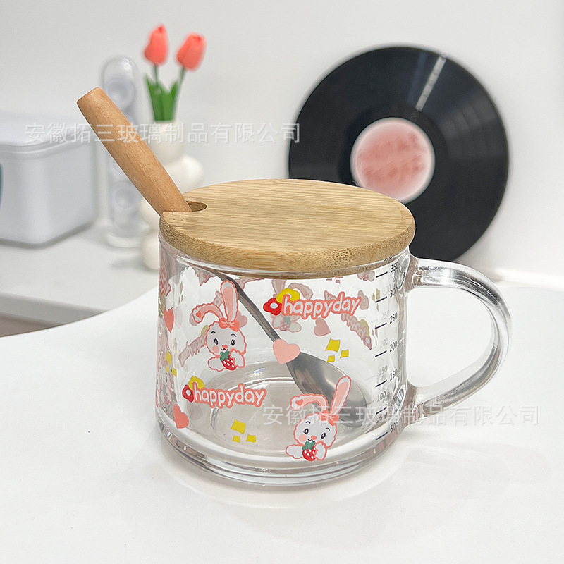 Taza de leche con tapa Taza de pajita Calefacción doméstica con cuchara Taza de impresión linda Taza de desayuno INS Taza de avena Estilo ins