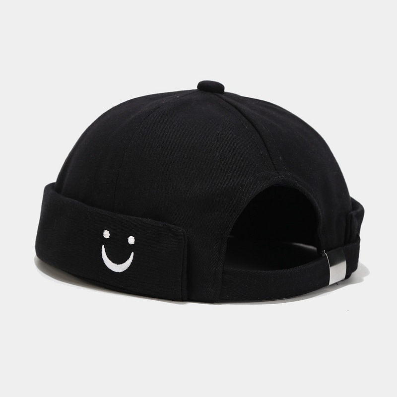 Unisex Simple Style Smiley Face Embroidery Eaveless Beanie Hat display picture 4