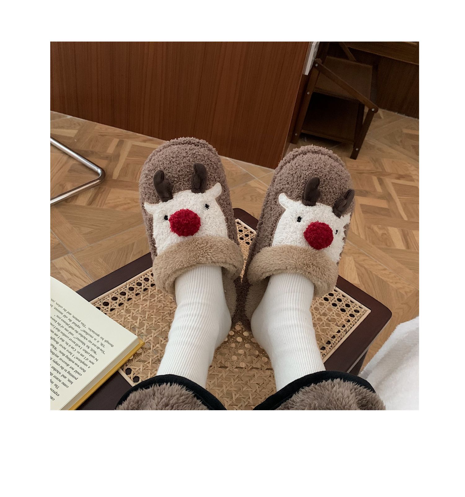 Women's Cute Cartoon Round Toe Cotton Slippers display picture 21