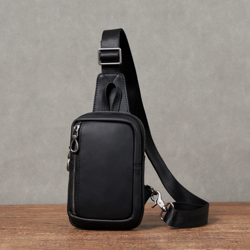 Túi đeo chéo nam mini da bò lớp đầu 13x5x19 cm — Màu đen