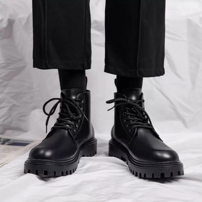 Nuevas botas de otoño 2025 nuevas botas de otoño para hombres nuevas botas de estilo británico Martin botas para hombres piel negra sólida