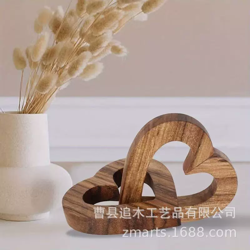 情人节礼物爱心摆件桌面装饰木质爱心链条工艺品餐桌爱心装饰环扣