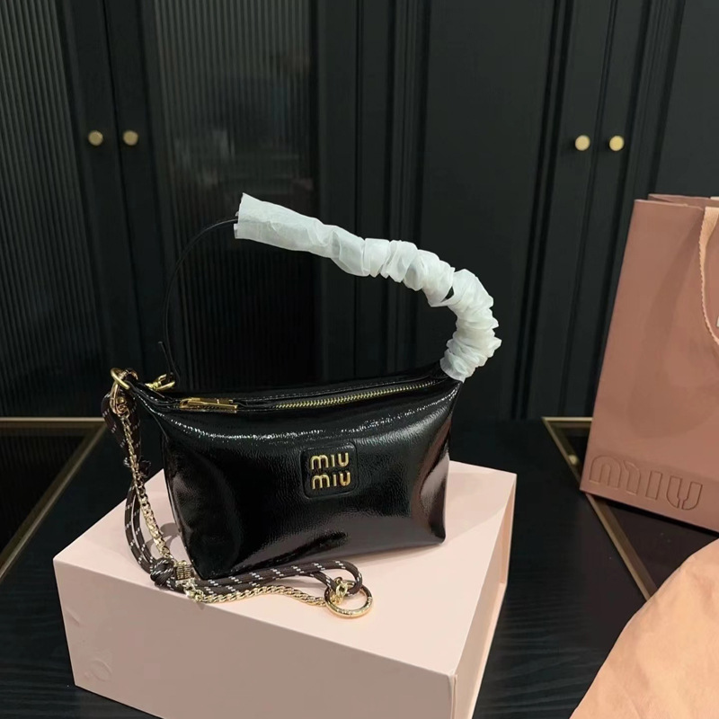 miu miu 2025 新色サーフィンロープキャンバスカジュアル脇バッグ多用途ショルダー軽量ランチボックスレディースバッグトレンディ|undefined