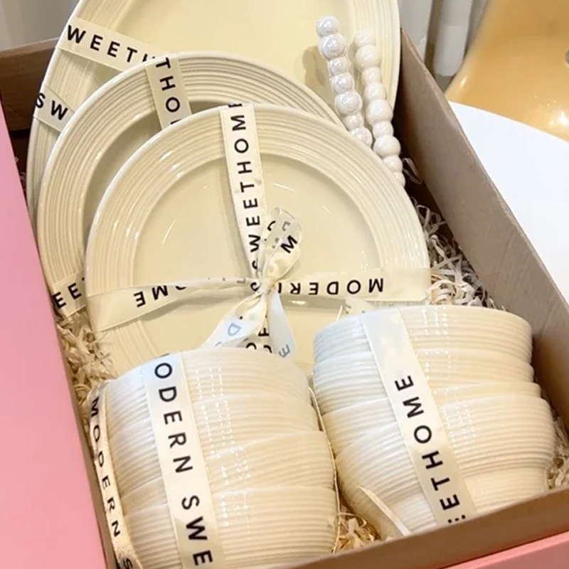 Cream-Style Bowl and Plate Set 2026 New Model, Beautiful Ceramic Bowl with Brushed Finish, High-End Household Milk White Tableware