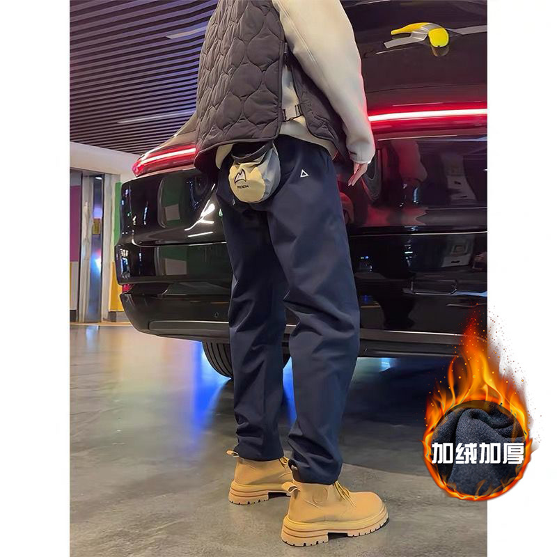 Softshell Pants for Men and Women, Functional Men's Cargo Pants, Fleece-Lined, Waterproof, Tapered, Casual Outdoor Hiking Climbing Pants with Triangle Logo