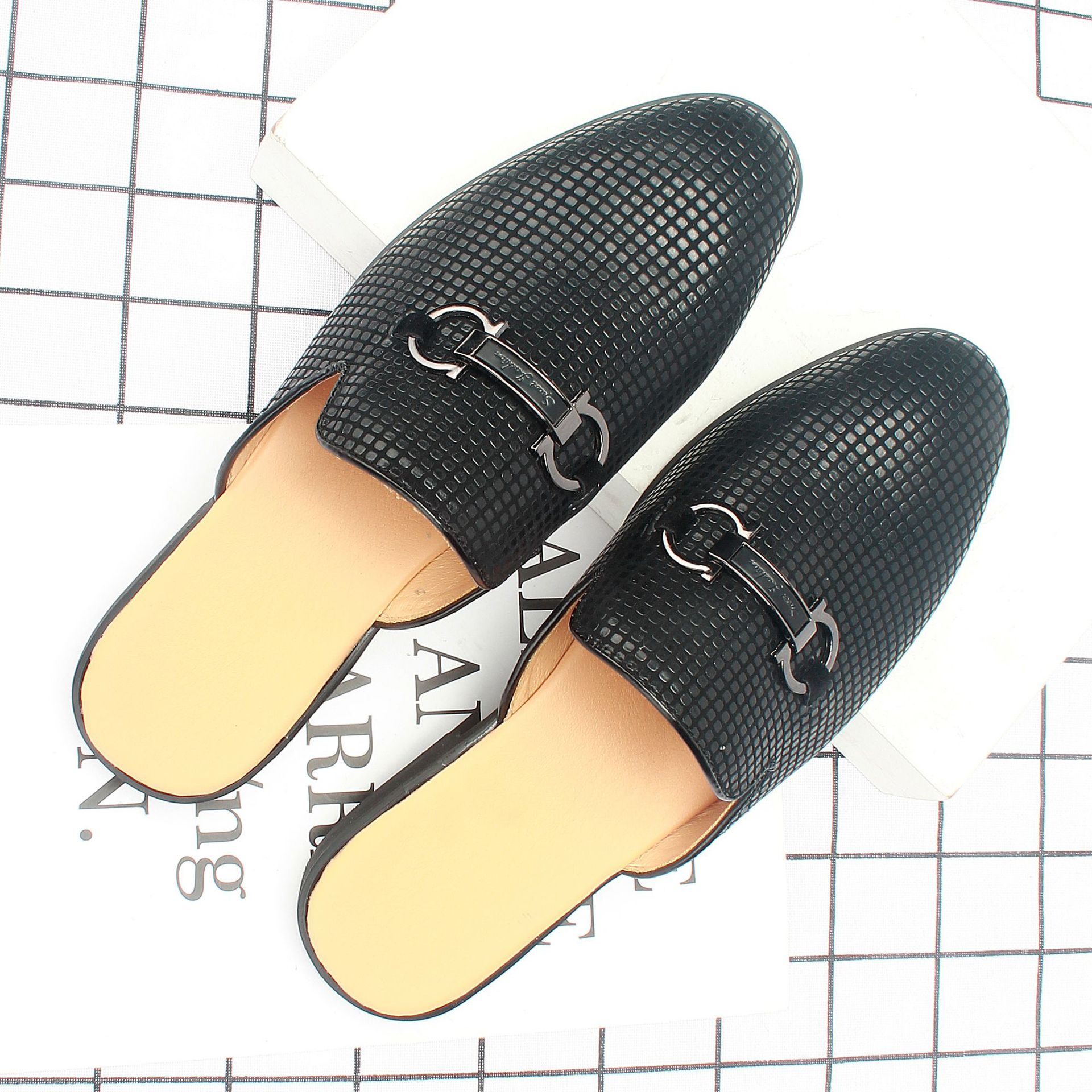 2022�ļ������ͷ��ɫ����ë�������׽�ճ��Ь����Ь172