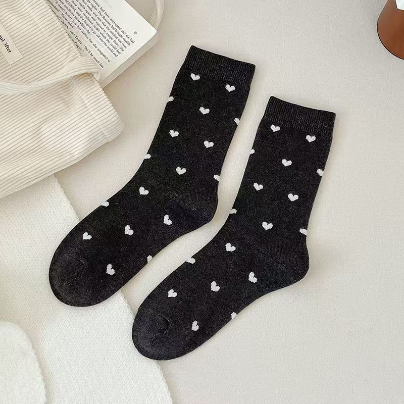2025 nuevos calcetines de primavera y otoño retro punto de onda pequeño amor de color sólido calcetines simples versátiles calcetines de mujer image 10