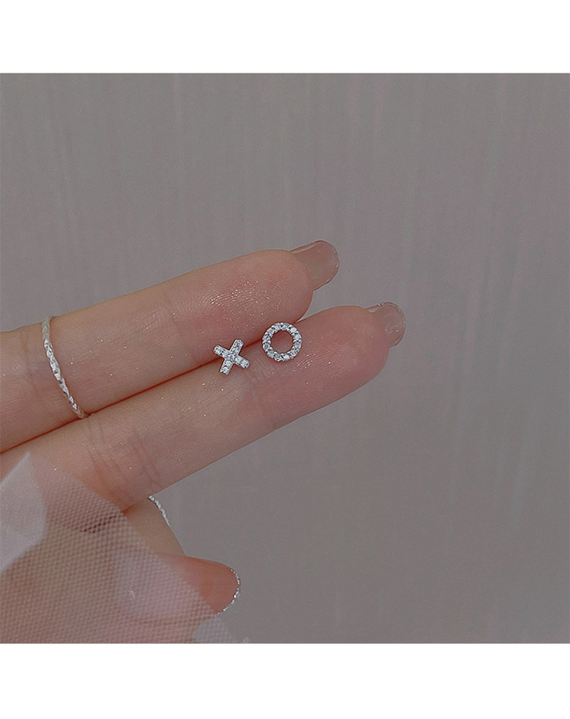 Simple Style Letter Copper Plating Zircon Ear Studs 1 Pair